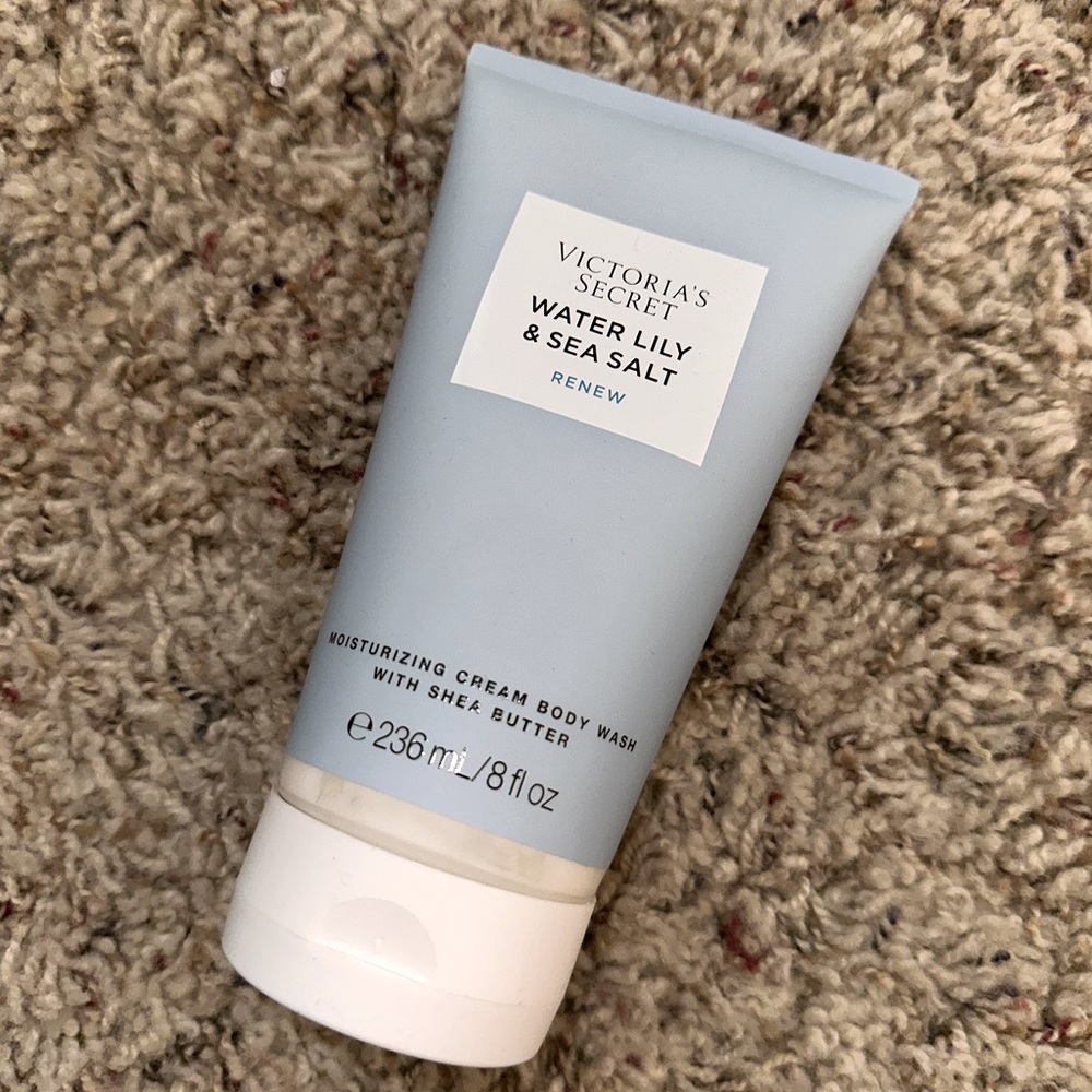 Body Wash Victoria’s Secret  BODY CARE NaturalBeauty Moisturizing CreamBody Wash